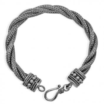 chains-necklace
